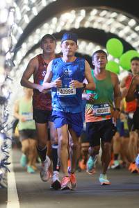 BIB: 40996, 42040
                            <button type="button" onclick="openModal(20229793)" class="btn btn-primary btn-sm float-right btn-popup" data-toggle="modal" data-target=".modal-high-quality">
                        <i class="fas fa-shopping-cart"></i> Add to Cart
                    </button>
                                            <button type="button" onclick="isThisMe(20229793, true)" class="btn btn-success btn-sm float-right btn-popup btn-isme hidden" data-toggle="tooltip" data-placement="bottom" title="นี่คือรูปของคุณใช่ไหม คลิกที่นี่เพื่อเอาเข้าอัลบั้ม">
                        <i class="fas fa-plus"></i> Add to album
                    </button>
                    <button type="button" onclick="isThisMe(20229793, false)" class="btn btn-warning btn-sm float-right btn-popup btn-isnotme hidden">
                        <i class="fas fa-ban"></i> Remove from album
                    </button>
